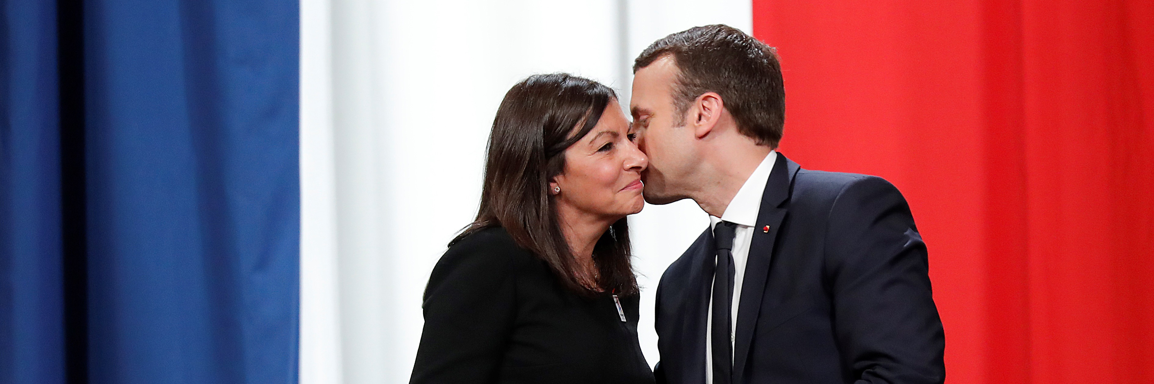 La bise, un’abitudine tutta francese