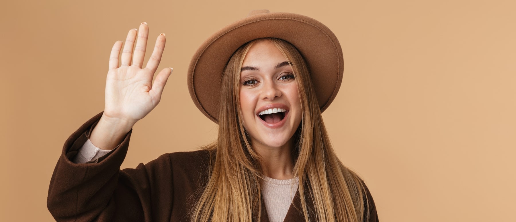 Say hello like a frenchman 10 useful ways to say it min
